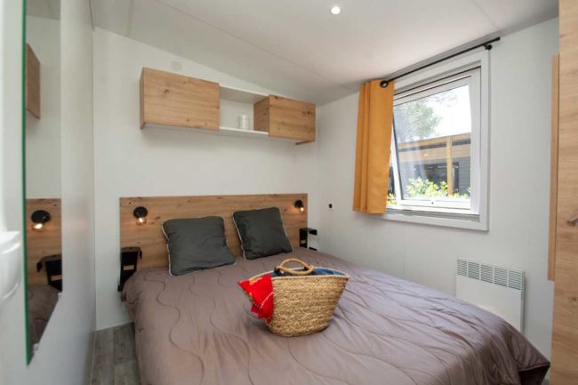 Oasis Village – Bungalow Luxe Confort 6-8 | Chambre 1